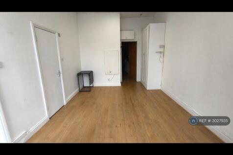 Studio Room