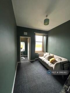 Dumbarton Road, Clydebank, G81 photo 4