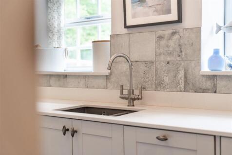 Kitchen-5.jpg
