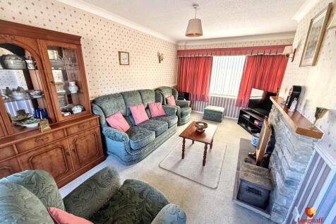 Lounge 1