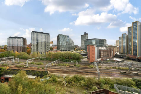 1371225-4-68fb7ad...