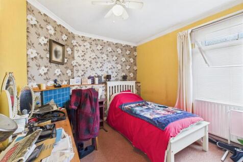 26 Beach Avenue, Severn Beach, Bristol BS35 4PB | 