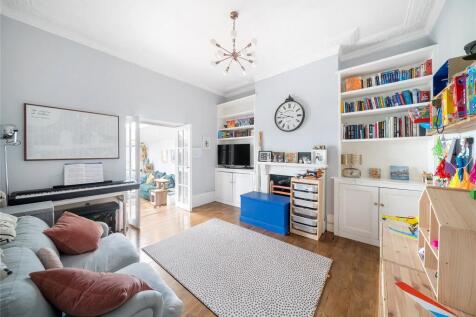 London, SE15 - property photo