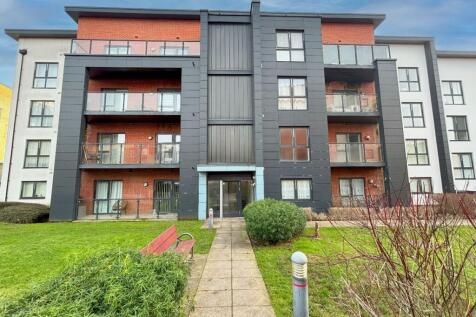 Romford, RM3 - property photo