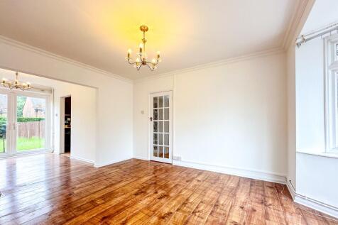 Sheepcot Lane, Watford, WD25 photo 3