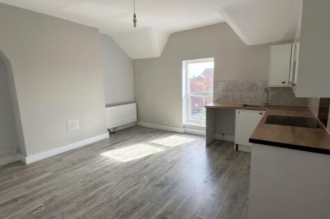 Kitchen/ lounge