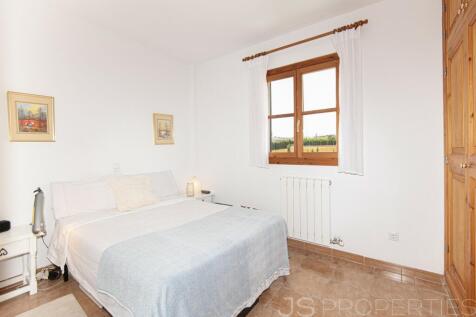 VILLA FOR SALE IN THE COUNTRYSIDE 