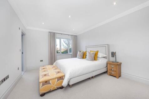 LG-66 Groudle Road, Onchan 2-17.jpg