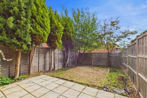 CAM03830G0-PR0222...