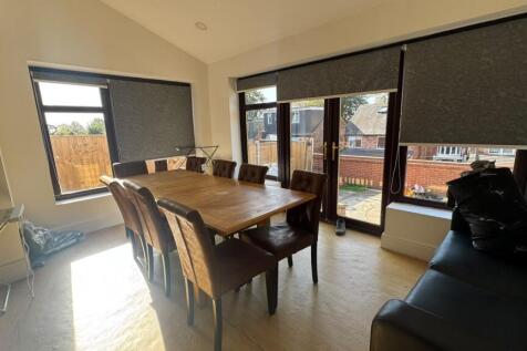 Harlaxton Drive, Nottingham, Nottinghamshire, NG7 photo 3