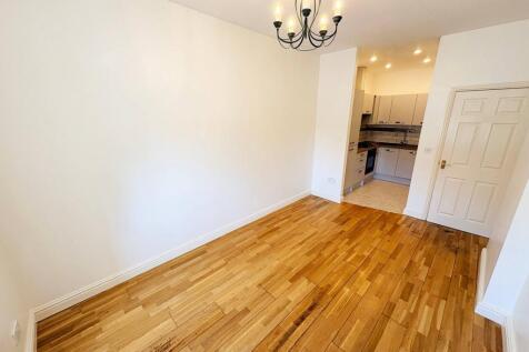 Wellingborough Road, Olney photo 3