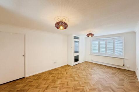 Hanover Close, Walmer, Deal, Kent, CT14 photo 3