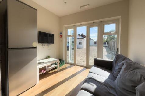 Room 3, Tilehurst Road, Reading, RG1 photo 4