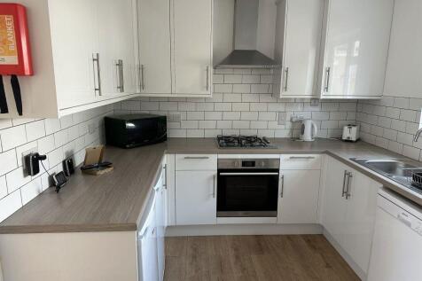 Girdlestone Road photo 2