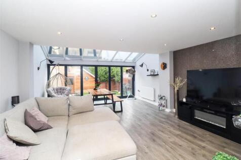 Living Room/Orangery