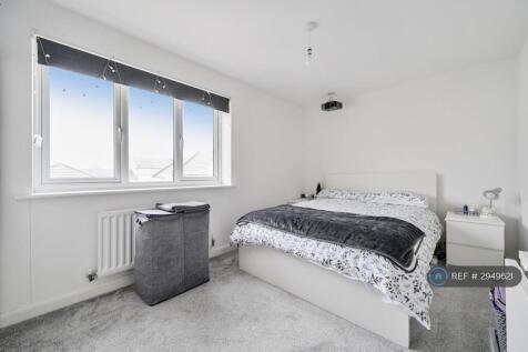 32, Pear Tree Leaze, Patchway, Bristol, BS34 photo 4