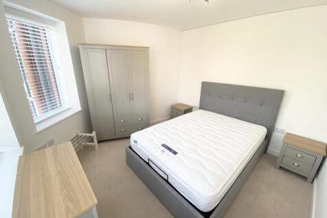 Woking, Surrey, 21 photo 4