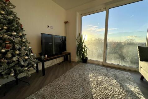 Wimborne Road, Poole, Dorset, BH15 photo 5
