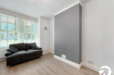 Bannockburn Road, London, SE18 photo 3