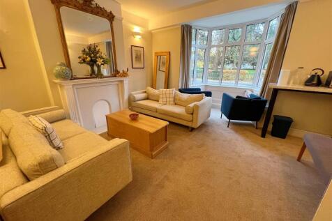 Guest Living Room.JPG