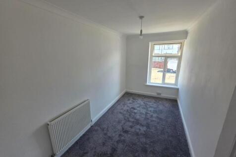 Bedroom 3.jpg