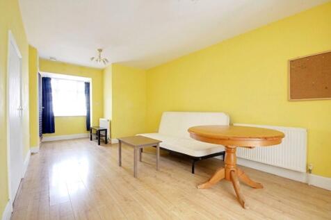 Brierley Avenue, London, N9 photo 4