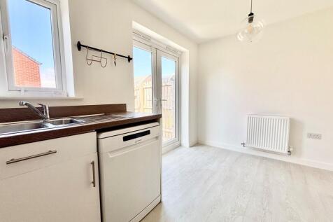 Averill Way, Micklefield, Leeds photo 4