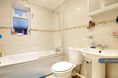 Claude Road, London, E10 photo 3