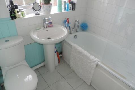 Linden Close, Stafford, Staffordshire photo 5