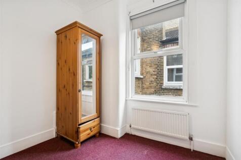 57a Glasford Street SW17 bedroom 1.jpg