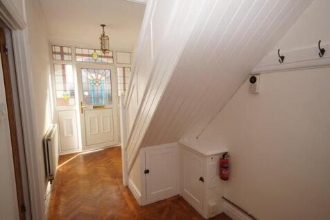 8 St Gildas Rd