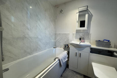 Bathroom/WC (upstairs)