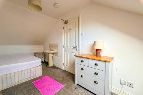 sink in bedroom