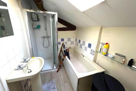 Maisonette Bathroom