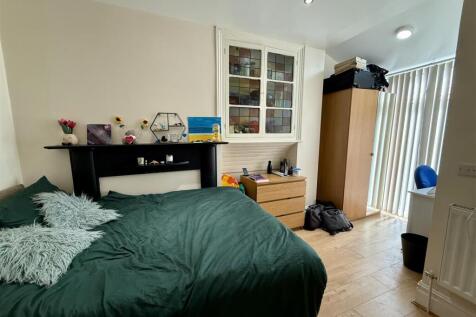 Colum Road, Cathays photo 5