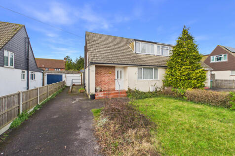 3 Bedroom Chalet Bungalow For Sale