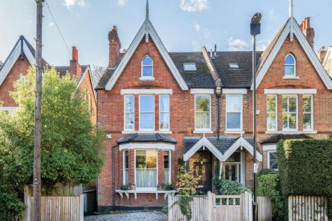 Fox Hill, London, SE19. 5 bedroom semi-detached house for sale