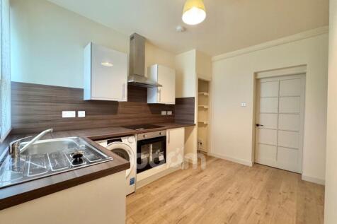Eglinton Street, Beith kitchen pic