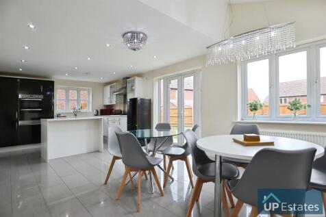 LIVING KITCHEN DINER