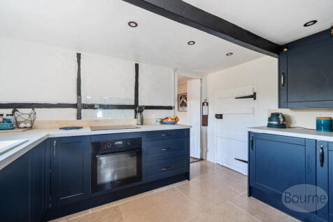 b5229b96-50d9-4a7...