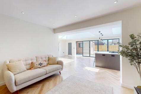 10-Cookridge-Ave-05272025_112205