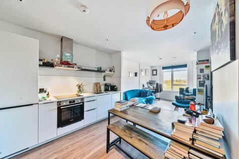 Davidson Frost-Wellings, DFW, Taona House, Living 