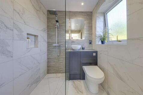 En Suite Shower