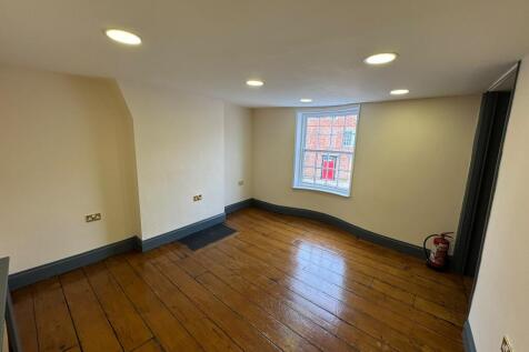 Retail Property (high street) to rent Image 7