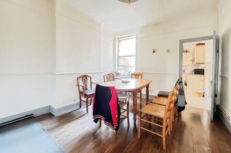 843fe284-WhatsApp...