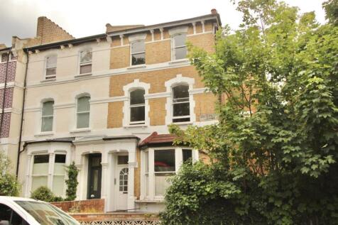Stoke Newington Common, N16