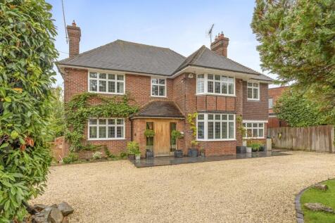 87 Hamilton Road, HP13 5BQ-25.jpg