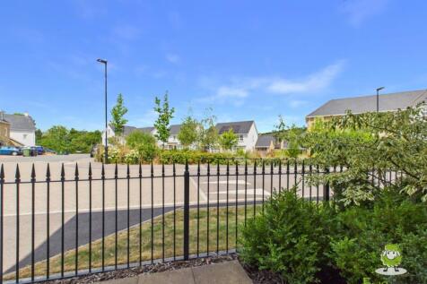 EweMove Estate Agents Basingstoke -Appian Way