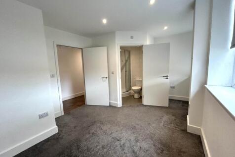 34 Crown House photo 4