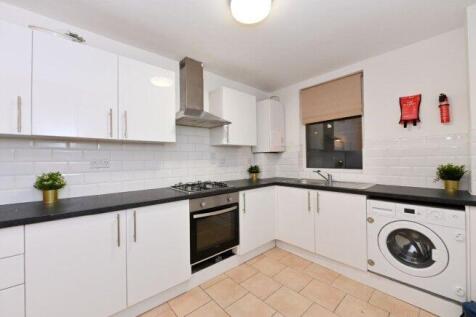 room-2-90-centurion-close-n7-8uj-993871